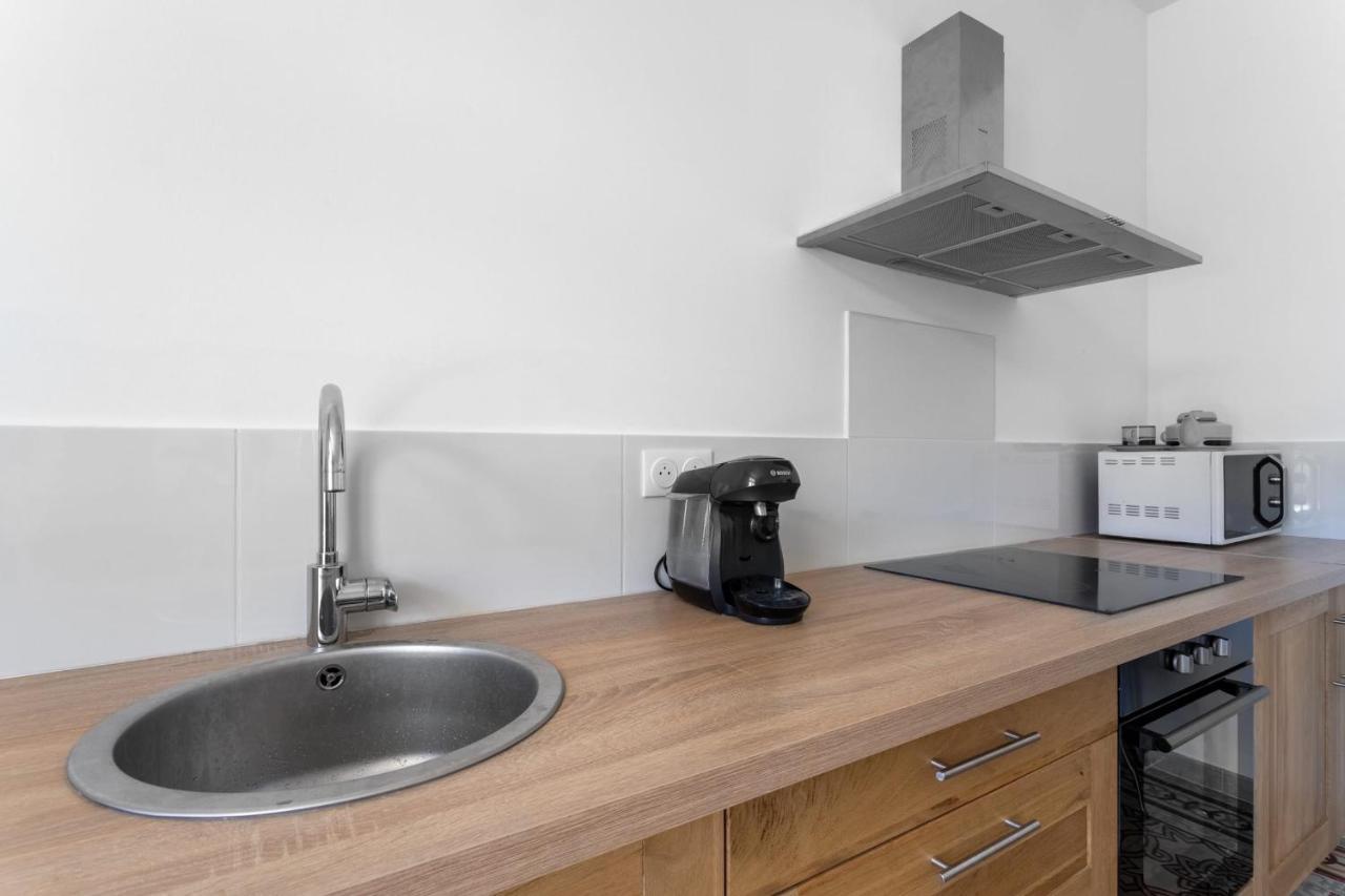 Luxurious 1 Bedroom, Ac, Terrace, Close Beaches - Dodo Et Tartine Carqueiranne Kültér fotó