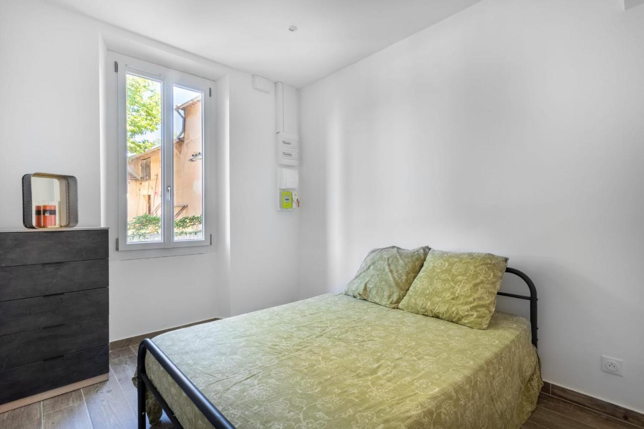 Luxurious 1 Bedroom, Ac, Terrace, Close Beaches - Dodo Et Tartine Carqueiranne Kültér fotó